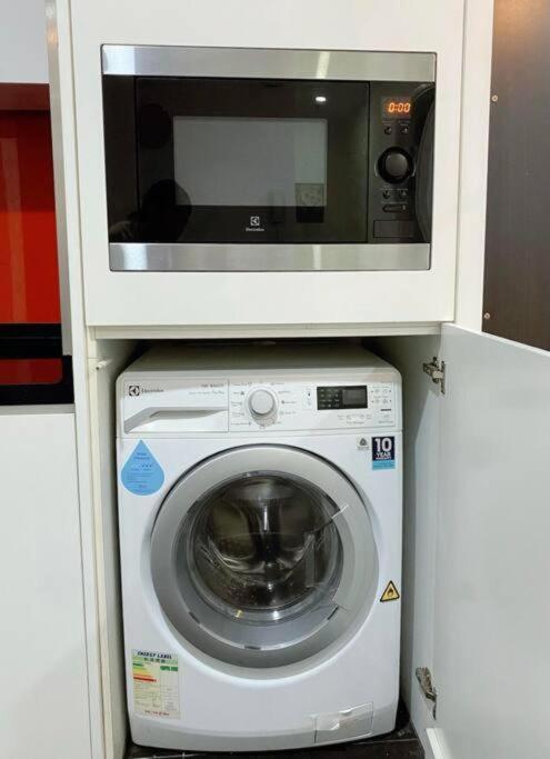 Apartment Arcoris Mont Kiara 163 Kuala Lumpur